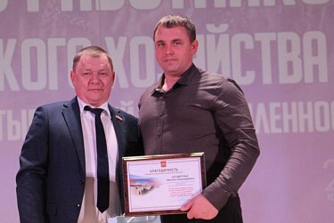 В Бузулукском и Грачевском районах чествовали лучших аграриев